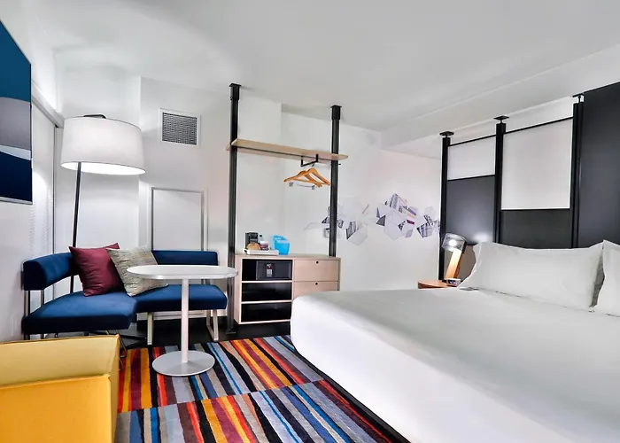Aloft Omaha West
